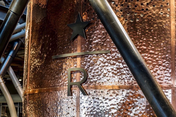 これがスターバックスの未来！？夢のコーヒー焙煎所「Starbucks Reserve Roastery and Tasting Room」が、シアトルでオープン。
